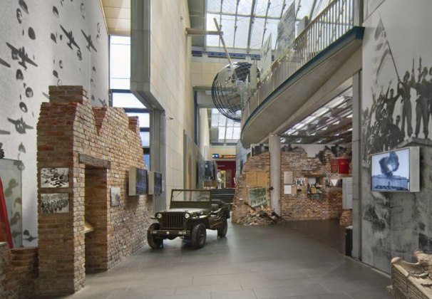 Die Ausstellungen Haus der Geschichte bieten Vergangenheit zum Anfassen, © Stiftung Haus der Geschichte, Axel Thünker