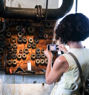 Gear wheels in the Müller cloth factory, © Eva Sieben