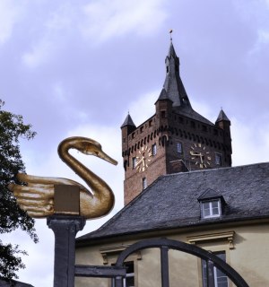 Golden Swan at the Schwanenburg in Kleve, © Peter Schiller, Niederrhein Tourismus