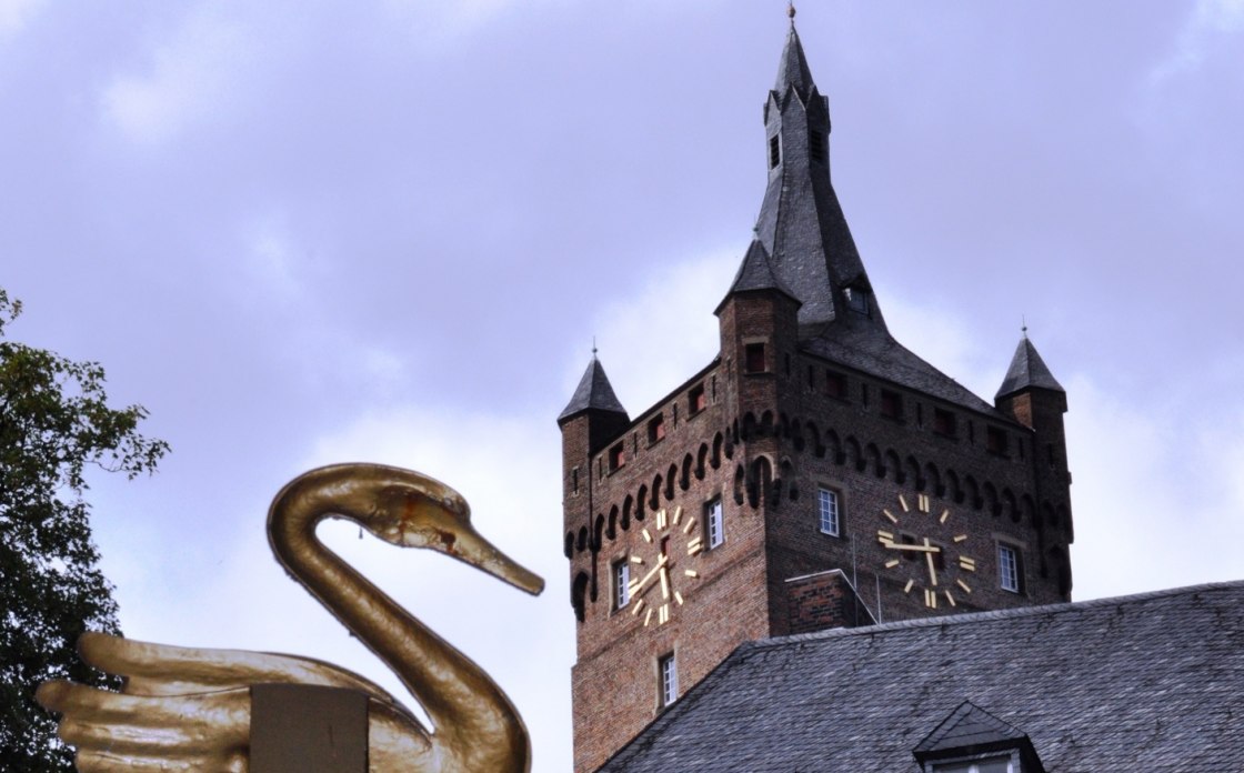 Golden Swan at the Schwanenburg in Kleve, © Peter Schiller, Niederrhein Tourismus