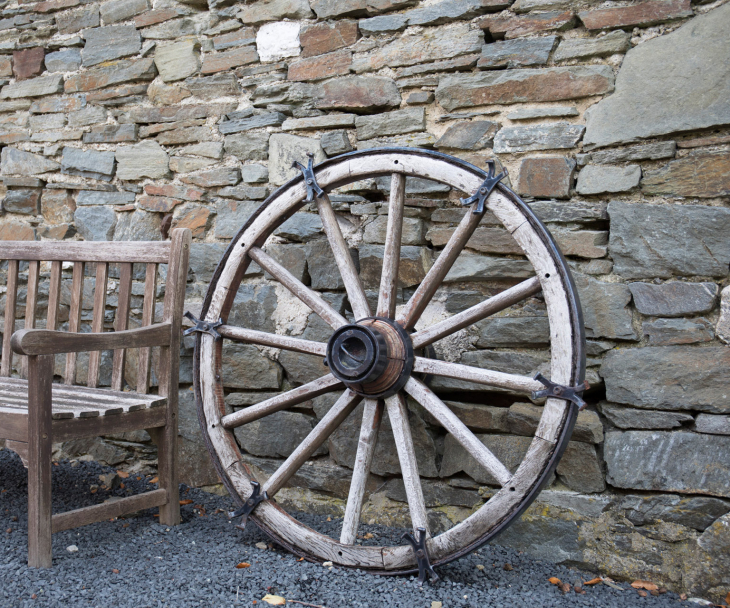 Old carriage wheel, © Ralph Sondermann, Tourismus NRW e.V.