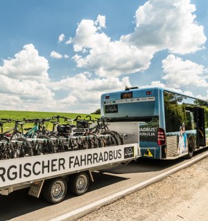 The Bergisches Fahrradbus offers the possibility to cover parts of the route by bus along the Balkantrasse panoramic cycle route, © Dominik Ketz