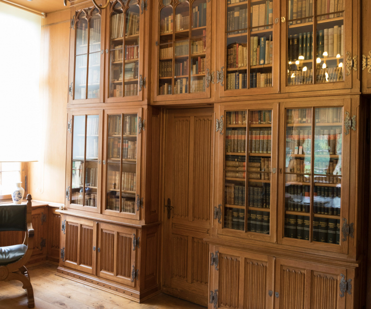 Richly stocked library in the Droste Museum, © Ralph Sondermann, Tourismus NRW e.V.
